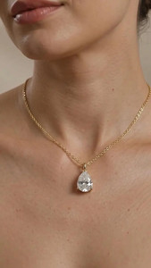 Pendentif chaîne en diamant de laboratoire taille poire 5 carats, or jaune 14 carats, certifié IGI, bijoux de luxe pour mariage, cadeau de Apricot Jewels - Product Image 5