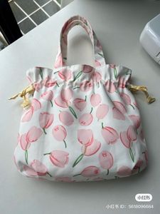 Bolso Tote de Algodón con Estampado de Cerezas para Niñas, Estilo De Maison, con Cordón Ajustable, para Uso Diario, 100% Lona de Algodón Ecológica - Product Image 3
