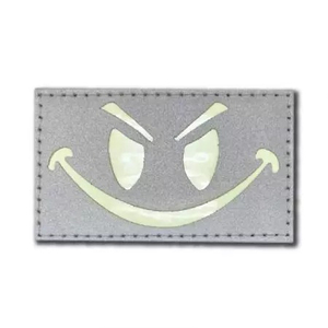 Patch tactique découpé au laser de qualité supérieure |   Logo de marque thermocollé pour vêtements de sport |   Fabricant en gros direct - Product Image 2