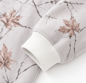 Ensemble 2 pièces décontracté en coton pour femme : sweat à capuche ample avec poches avant et col montant, et short, idéal toutes saisons - Product Image 4