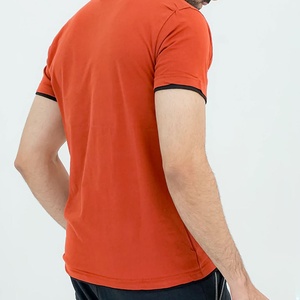 Camiseta de Manga Corta para Hombre, Color Naranja Sólido, con Ribete en Contraste, Corte Regular, Cuello Redondo, Algodón Tejido, Estilo Urbano Ecológico - Product Image 3