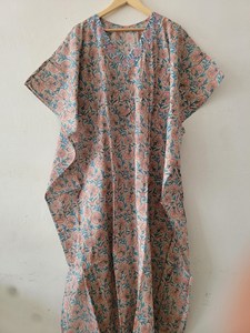 ชุดคลุมกิโมโนผ้าฝ้ายพิมพ์ลายดอกไม้สุดหรู ระบายอากาศได้ดี สไตล์โบโฮชิค ชุดลำลองฤดูร้อน คอวี ความยาวเต็มตัว สวมใส่สบาย - Product Image 4