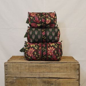 Eco-Friendly Reversible <b>Quilted</b> Cotton Case for Bag Set of 3 Floral Print Makeup & Cosmetic Pouches Travel Wholesale - Product Image 3