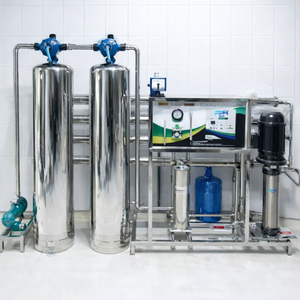 Usine de traitement d'eau par osmose inverse automatique en acier inoxydable de 1000 LPH pour l'eau potable et l'eau industrielle - Product Image 1