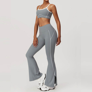 Ensemble de sport pour femme, haut court côtelé et leggings de qualité supérieure, vêtements de sport et de yoga, en vente - Product Image 2