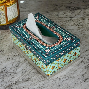Boîte à mouchoirs rectangulaire en bois imprimé motif floral, couleur bleue avec fleurs roses et violettes, pratique pour la décoration de la maison et du bureau - Product Image 5