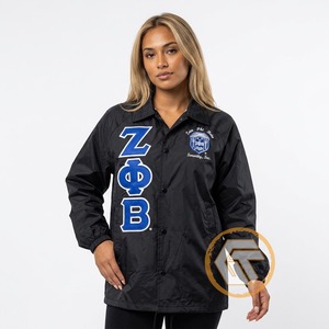 เสื้อแจ็คเก็ตผู้หญิง Zeta Phi Beta Sorority ราคาประหยัด สำหรับฤดูหนาว ระบายอากาศได้ดี ผลิตจากผ้าซาติน โพลีเอสเตอร์ ผ้าไหม ปักโลโก้ คุณภาพสูง ระดับมืออาชีพ - Product Image 2