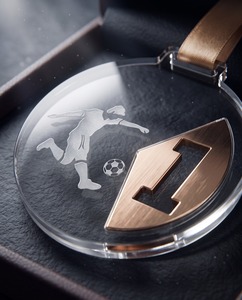 Trofeo Deportivo Personalizable de Acrílico Premium, Bronce, Duradero, Reciclable, con Logotipo Grabado, Precio de Fábrica, Premio por Logro - Product Image 2
