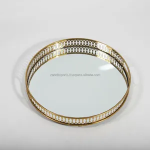 Plateau rond en métal ornemental pour l'affichage, la décoration et une utilisation festive Plateau en métal futuriste par Zahid Exports India grand grossiste - Product Image 6