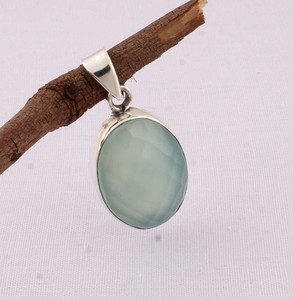 SHREE JAIPUR SILVER - Amuleto Solitario Ovalado de Plata de Ley 925 con Calcedonia Natural Vintage Aqua y Piedra Verde Marina - Product Image 3