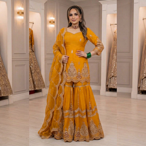 Derniers modèles de salwar kameez pour femmes pour mariage et fêtes, provenant d'un fournisseur et exportateur indien. - Product Image 1