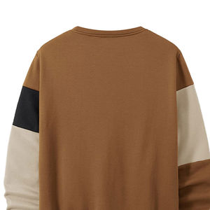 Sudadera de hombre estilo motociclista con cuello redondo, acanalada, de color liso, con efecto desgastado, tejida 100% algodón, transpirable, de ajuste regular, con detalles de pliegues. - Product Image 3