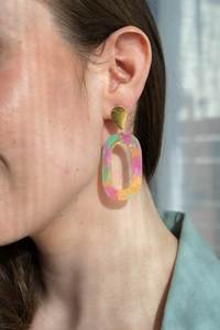 Pendientes de Resina Floral de Lujo, Pendientes Artísticos Hechos a Mano con Flores Incrustadas para Mujer, Joyería Elegante de Moda - Product Image 2