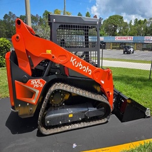 รถตักล้อยาง Kubota SVL75-3 ราคาประหยัด พร้อมบุ้งกี๋หน้า สำหรับงานก่อสร้างในฟาร์ม - Product Image 4