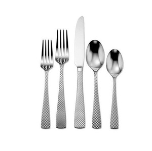 Cubiertos Metálicos de Diseño Exclusivo para el Hogar, con un Toque Elegante para Elevar las Comidas Familiares con un Estilo Sofisticado - Product Image 5