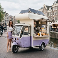 Chariot robuste à 4 roues pour thé vert Jasmine avec infuseur et miel, idéal pour la vente lors des foires du thé asiatiques – Disponible dès maintenant