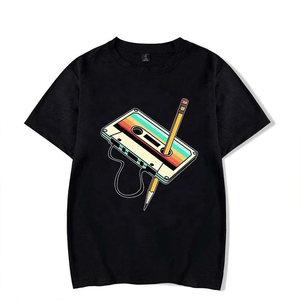 T-shirt vert léger pour homme 180g à manches courtes et col rond, imprimé dessin animé cassette audio, logo avant, décontracté, en jersey tricoté 100% - Product Image 2