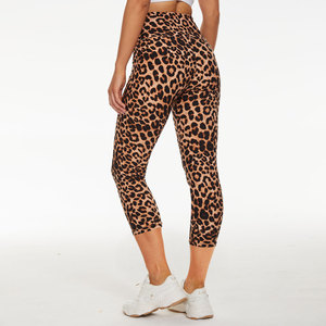 Leggings Capri Léopard Personnalisés pour Femmes, Taille Haute Croisée, Sexy, Respirants, Doux, à Impression Numérique, Effet Ventre Plat, pour Dames - Product Image 6