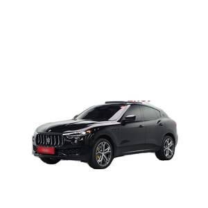Maserati Levante 3.0 S AWD GranLusso 2019, 63,988 km, Automático, Volante a la Izquierda, Asientos de Cuero, Cámara Trasera - Product Image 1