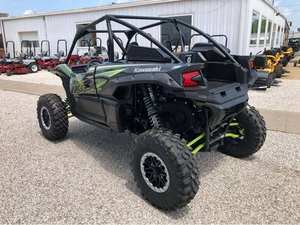 Teryx KRX 1000 SE 4 places UTV Sport Side by Side 4x4 4 temps EFI Véhicule tout-terrain Crossover pour adultes - Product Image 4