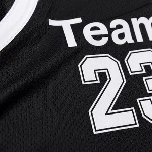 Tenue de basketball personnalisée respirante à séchage rapide, maillot et short légers pour équipe, ensembles de vêtements de sport athlétiques d'extérieur par sublimation - Product Image 3