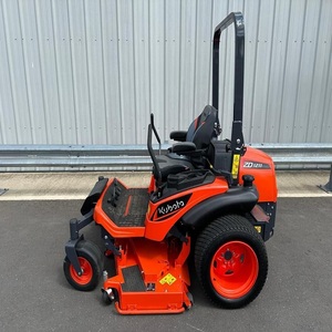 เครื่องตัดหญ้าแบบ Zero Turn รุ่น Kubota ZD1211 เครื่องยนต์ดีเซลทรงพลัง ประสิทธิภาพสูง ออกแบบมาเพื่อการดูแลสนามหญ้าให้เรียบเนียน - Product Image 2