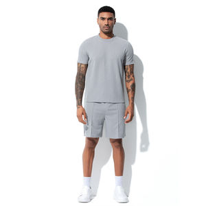 Ensemble de survêtement décontracté pour homme en molleton de coton respirant, personnalisé et de haute qualité, avec t-shirt et short assortis - Product Image 2