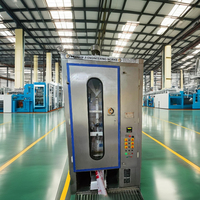 Machines de remplissage de liquides automatiques 6 litres, moteur électrique 415V, haute précision, faciles à utiliser, pour sachets plastiques, aliments et boissons