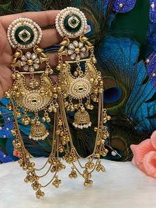 Encantadores Pendientes Largos de Oro Chapado de la Mejor Calidad con Pedrería Polki Kundan para Mujer, Estilo Tradicional, Colección para Bodas - Product Image 2