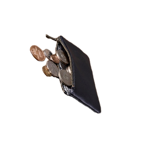 Vente en gros de porte-monnaie pour hommes et femmes en cuir noir au design uni - Product Image 1