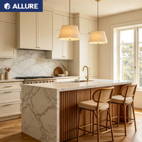 Armoire de cuisine Allure Luxury avec éclairage LED intégré, design moderne sans poignées, grille en bois pour villa