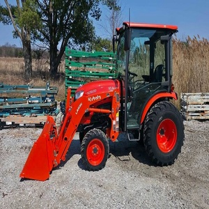 Tracteur à roues Kubota LX2620 4WD avec moteur de 42 CV, haute productivité et faible bruit - Tracteur utilitaire compact pour les professionnels - Product Image 5