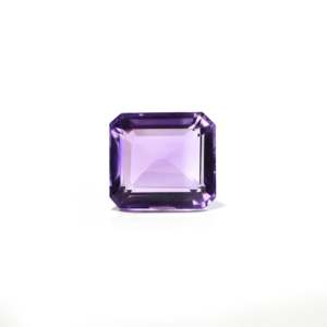 Handcrafted 8 Carat Natural Amethyst Loose Gemstone for Fine Jewelry - Product Image 1