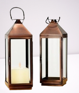 Lanternes à bougies en métal et verre modernes faites à la main, finition cuivre, lanternes en métal aux meilleurs prix pour la décoration de la maison et du jardin - Product Image 1