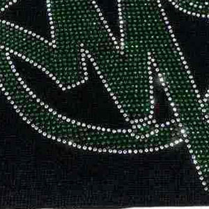 หมวกบีนนี่ไหมพรมประดับเพชรแบบสั่งทำพิเศษ ดีไซน์เก๋ไก๋วิบวับ ประดับด้วยคริสตัล - Product Image 6