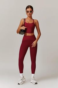 Leggings de course personnalisés pour femmes à compression élevée et soutien supérieur, avec brassière de sport assortie, anti-humidité, pour entraînement et activités sportives - Product Image 4