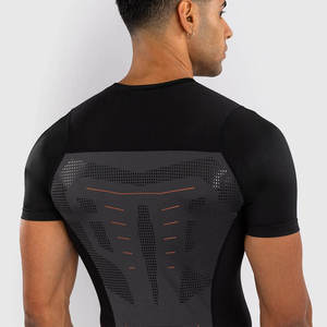 เสื้อรัดกล้ามเนื้อ MMA BJJ ยูนิเซ็กซ์ แขนสั้น ผ้ายืด สแปนเด็กซ์ น้ำหนักเบา ทนทาน แห้งเร็ว ระบายอากาศดี เหมาะสำหรับออกกำลังกาย - Product Image 4