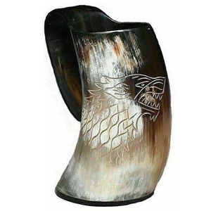 Chope à bière artisanale en corne de bœuf, unique, style Viking, pour cadeau et objet de collection - Product Image 1