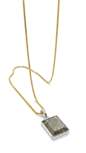 Colgante Cuadrado Geométrico de Pirita Cristalina Bañado en Oro con Engaste de Bisel, Dije de Aleación, Estilo Clásico, Collar de Moda Unisex - Product Image 3