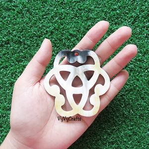 Usine directe 100% véritable pendentif en corne de buffle couleur naturelle pour enfants VP242 modèle fait à la main écologique à la mode - Product Image 2