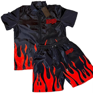 Survêtement pour garçons noir à imprimé flamme, manches courtes, fermeture éclair sur le devant, style sportif, été, séchage rapide, polyester, coupe classique, avec logo - Product Image 1