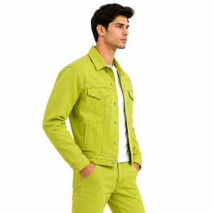 Veste en jean moderne pour homme offrant une coupe confortable, une construction durable et un aspect classique, idéale pour un usage quotidien. - Product Image 2