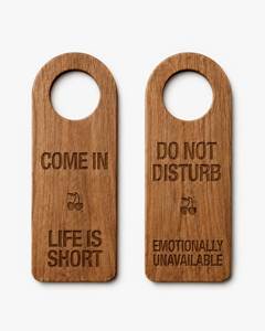 Letrero de Madera Personalizado para Puerta de Hotel, Letrero de No Molestar, Grabado Personalizado, Exportación al por Mayor, Proveedor OEM - Product Image 1