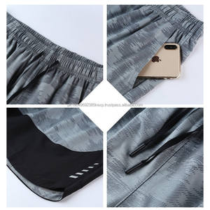 Short imprimé en polyester à séchage rapide pour hommes, longueur moyenne, logo personnalisé, short quotidien de sport décontracté - Product Image 3