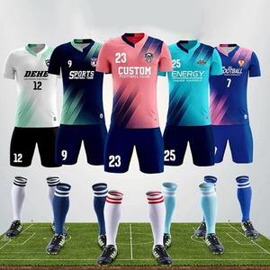 Maillots d'entraînement de football personnalisés par le fabricant 2026 – Nouveaux uniformes d'été respirants à manches courtes de haute qualité pour équipes - Product Image 1
