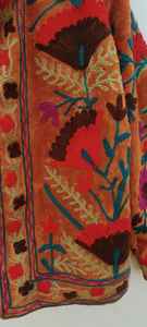 Veste en velours brodée de fleurs Suzani, faite à la main, hiver, unisexe, avec doublure en coton, style bohème hippie - Product Image 4