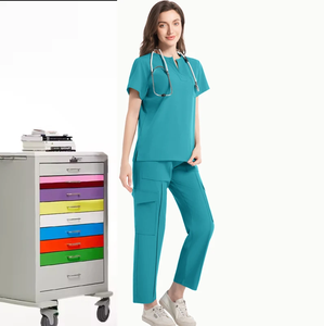 Conjuntos de Uniformes Médicos de Punto Personalizados al por Mayor para Mujer: Pantalones Jogger Ajustados, Batas Quirúrgicas y Uniformes de Tallas Grandes de Alta Calidad - Product Image 3
