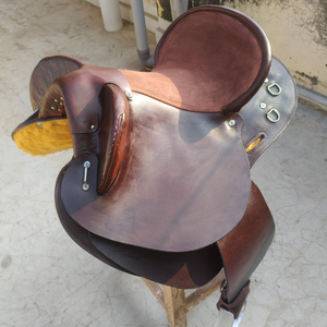 Selle Western Artisanale de Haute Qualité |   Construction en cuir durable |   Équipement de confort idéal pour la conduite sur sentiers et dans les ranchs |   2026 Premium - Product Image 3
