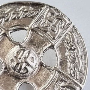 Broche écossaise traditionnelle vintage à motif croix celtique, en tissu écossais de haute qualité, pour kilt, mode unisexe - Product Image 5