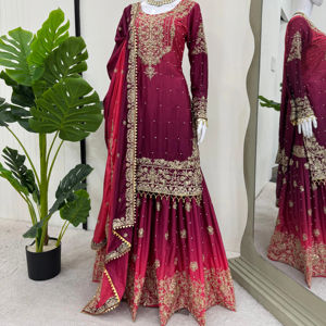 Hermosa diseñadora Salwar Kameez en el mismo color con Pearl Work Secuencia de codificación interna Secado rápido para ocasiones de fiesta - Product Image 1
